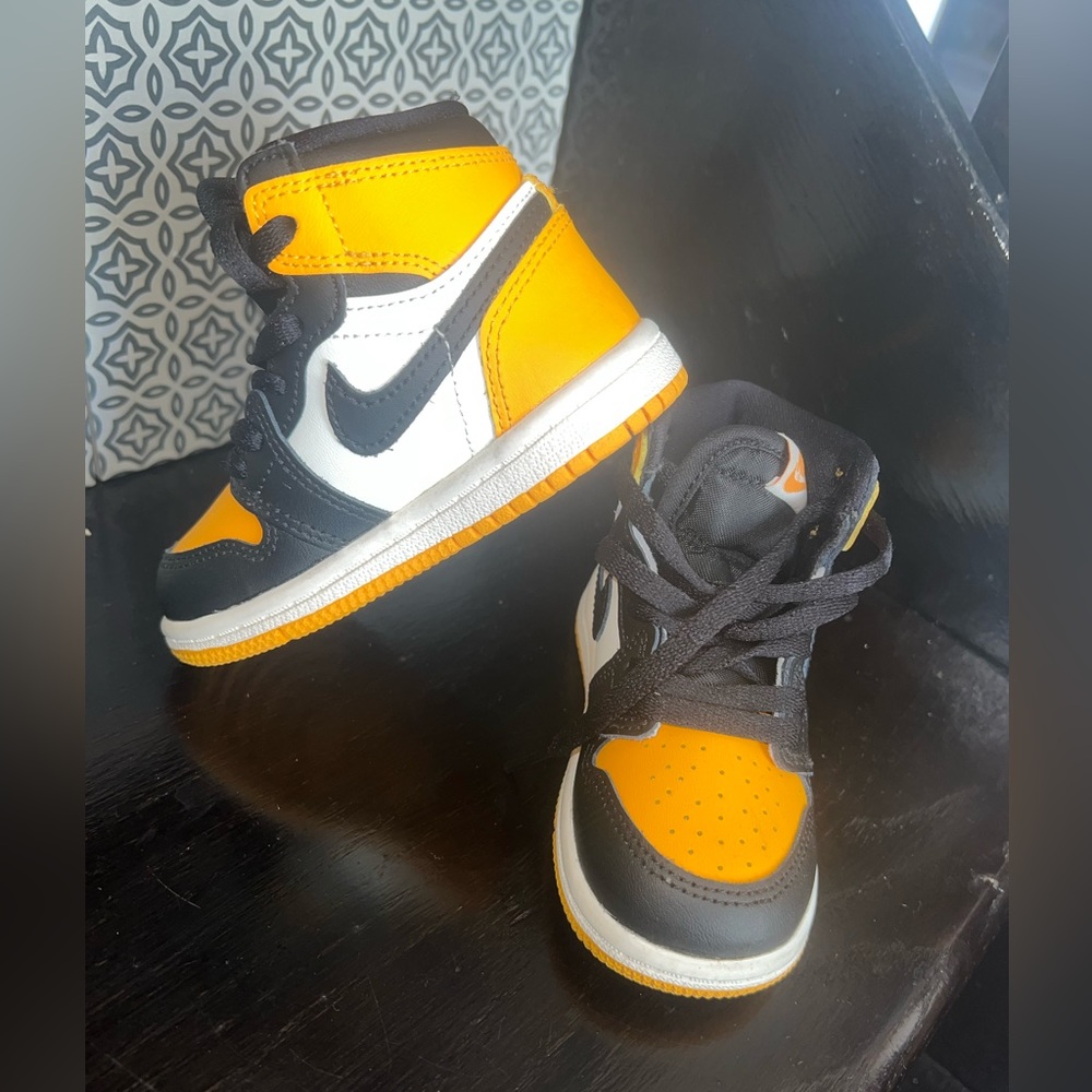 Toddler Jordan 1s